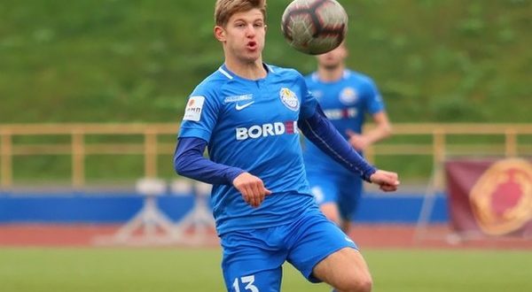 Локомотив подписал вингера Факела